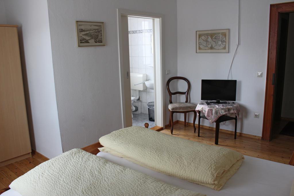 Altes Schulhaus Hotel Niederschlettenbach Zewnętrze zdjęcie